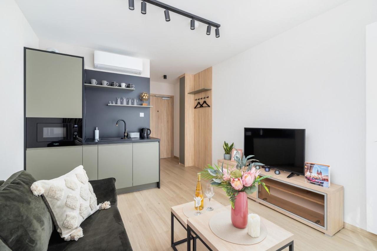 Modern Apartment Srodmiescie Krakow By Noclegi Renters 외부 사진
